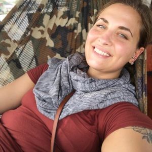 Meet your Posher, Casey